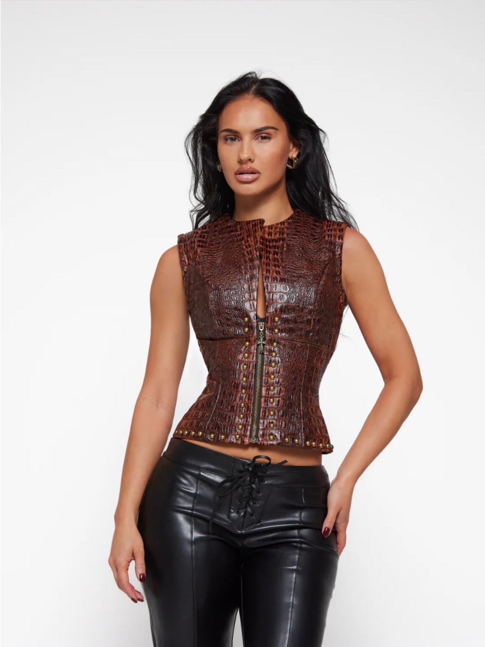A Vintage Fit ALLIGATOR ZIP UP VEST